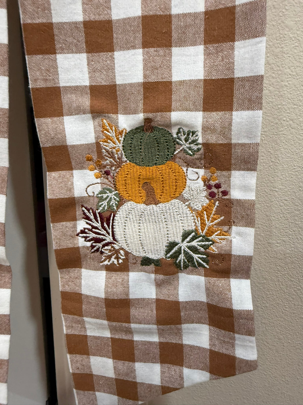 Fall Wreath Sash with berries and pumpkins Embroidered