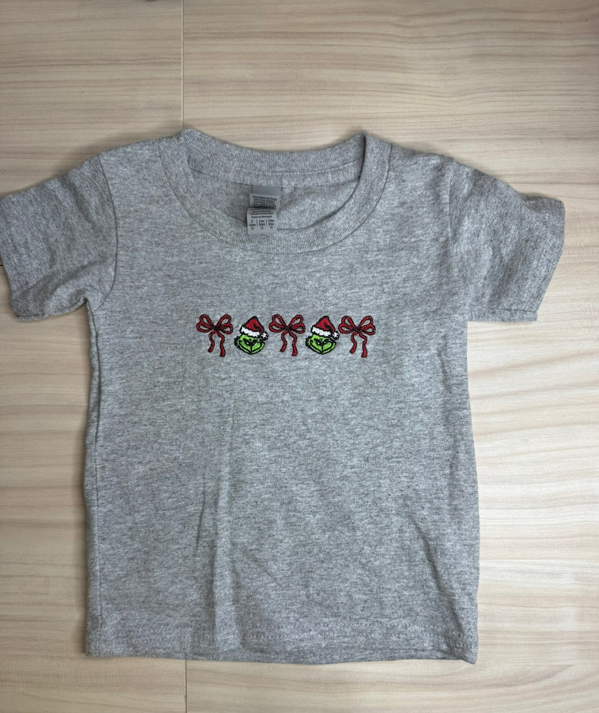 RTG | Grinch with Bows {Gildan 2T}